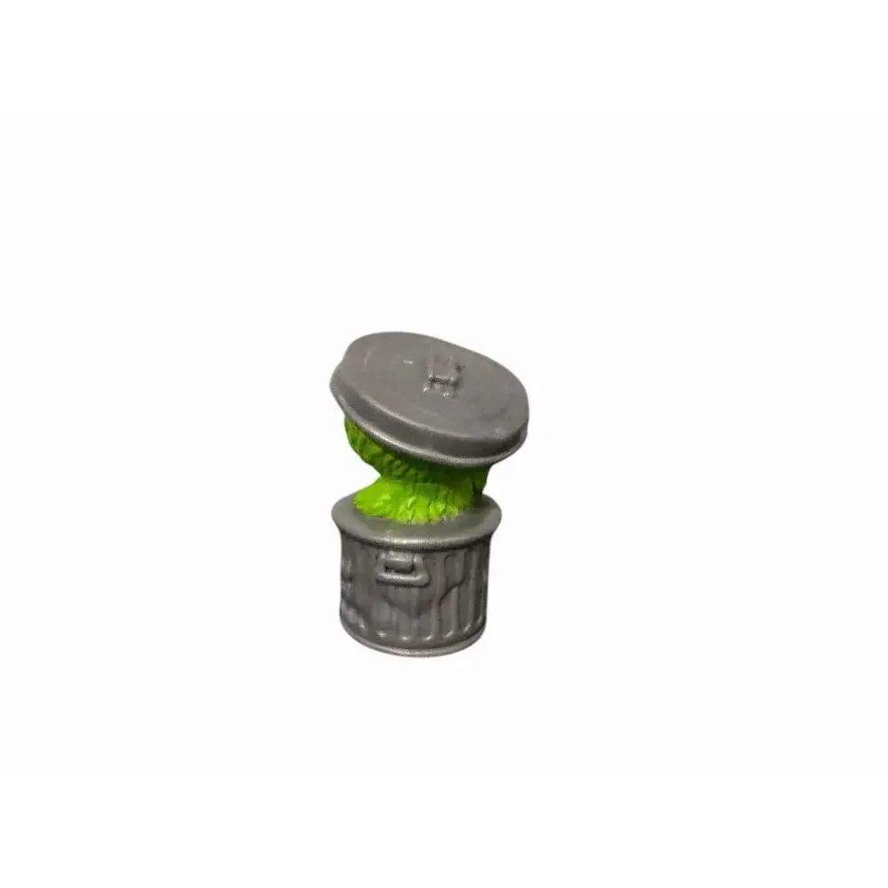 Hasbro Sesame Street Oscar The Grouch Cake Topper Toy 3